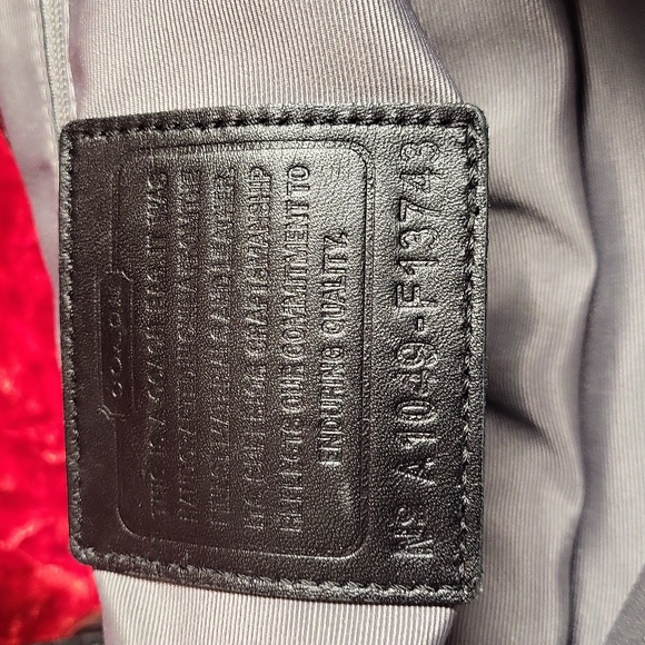 Coach Signature Satchel - Picture 11 of 16